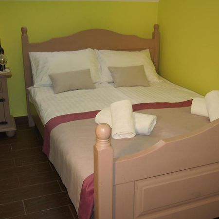 Hotel Pod Herbem -Pokoje Ozonowane Białystok Habitación foto