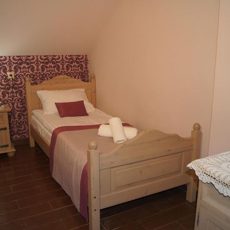 Hotel Pod Herbem -Pokoje Ozonowane Białystok Habitación foto