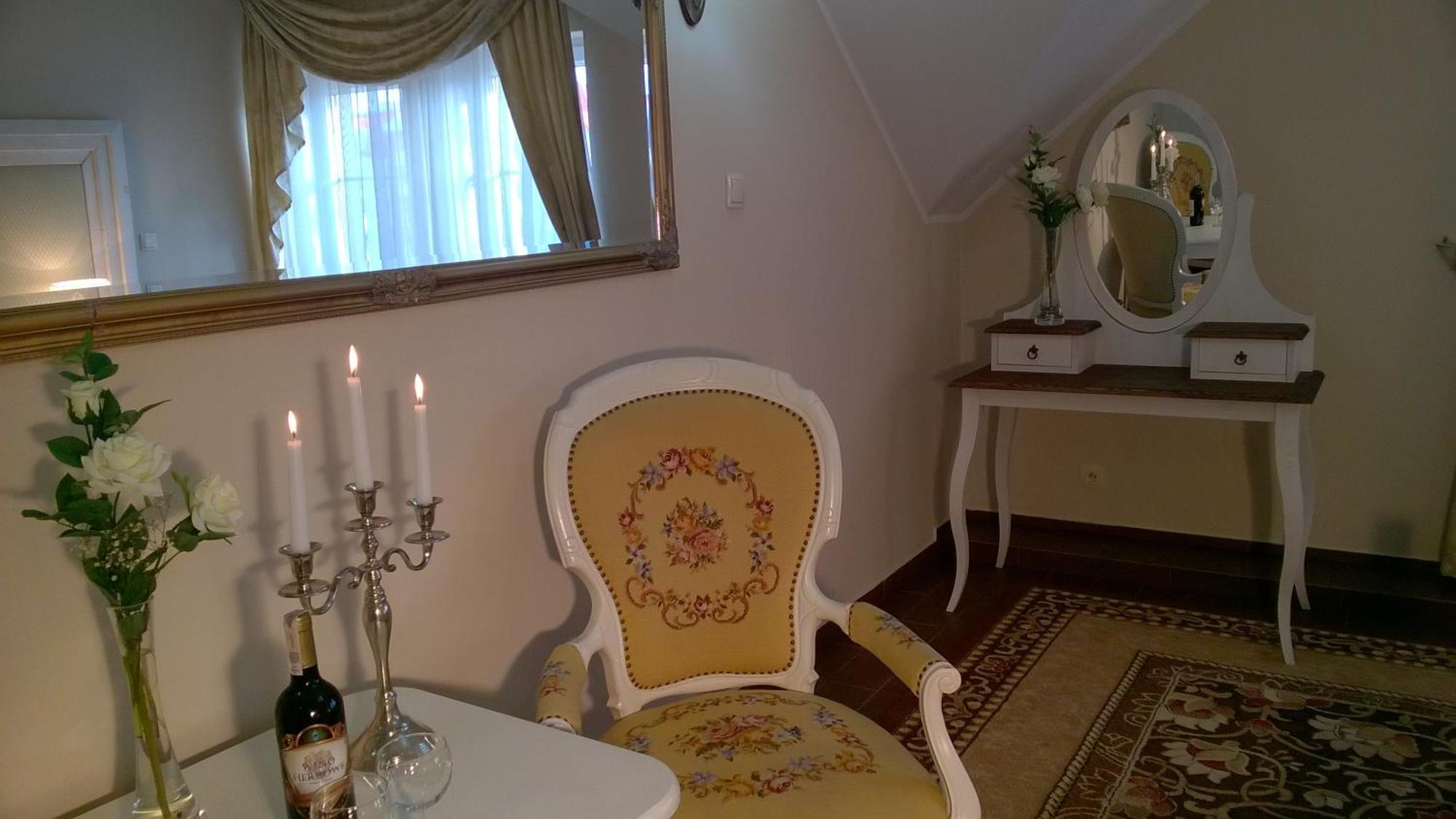 Hotel Pod Herbem -Pokoje Ozonowane Białystok Habitación foto
