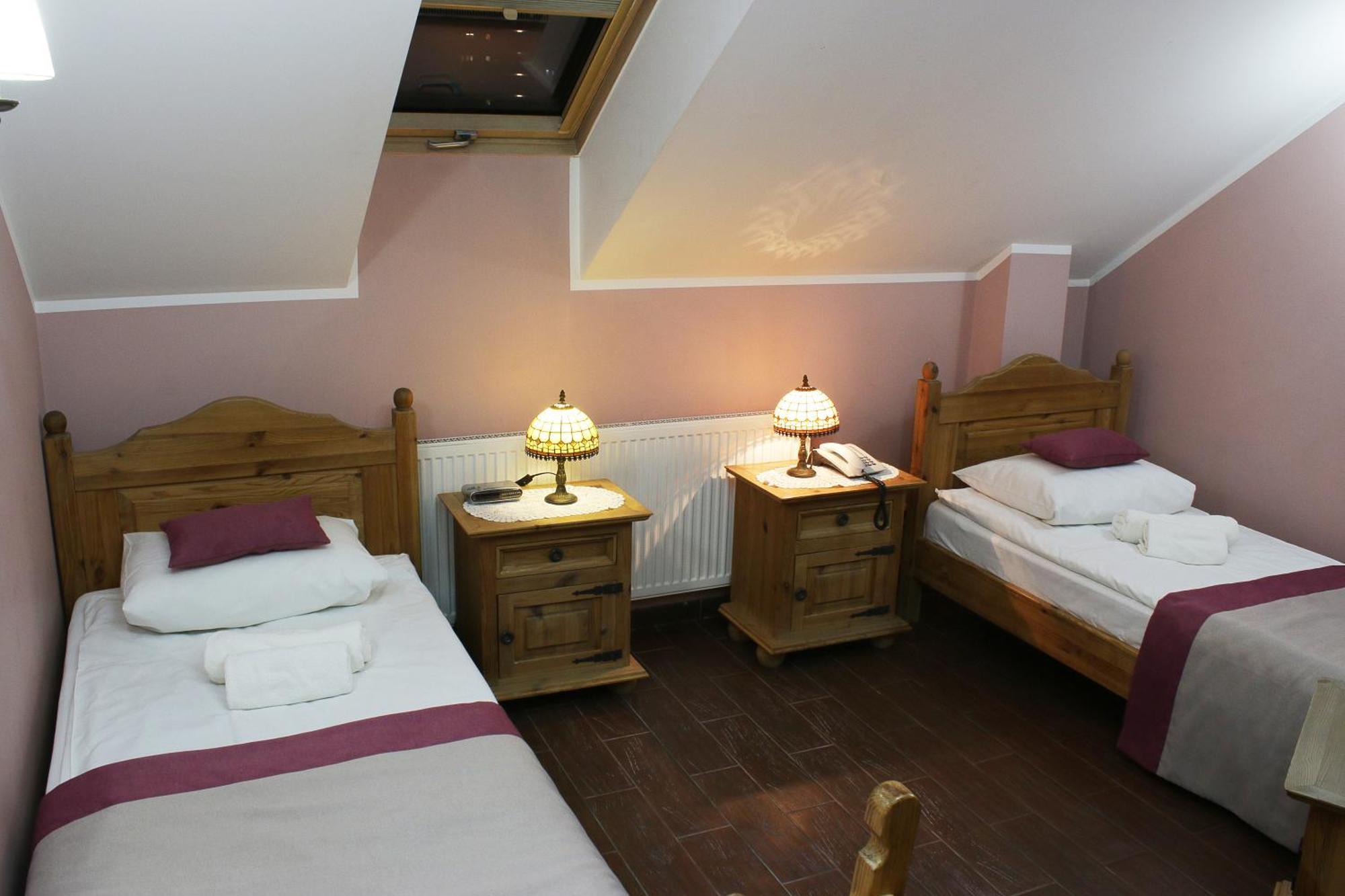 Hotel Pod Herbem -Pokoje Ozonowane Białystok Habitación foto